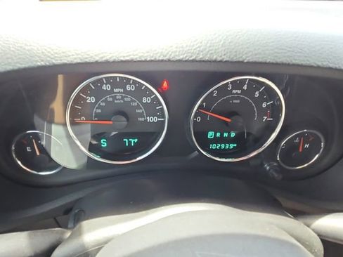 Used 2018 Jeep Wrangler Unlimited Sport S AWD/4WD image 13