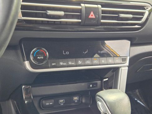 Used 2021 Kia Seltos SX image 25