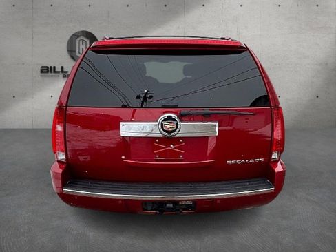 Used 2014 Cadillac Escalade Luxury image 6