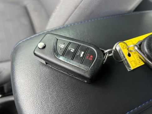 Used 2022 Toyota Corolla SE image 29