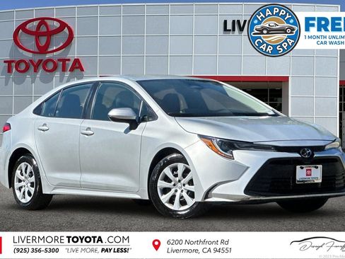 Used 2024 Toyota Corolla LE FWD image 1