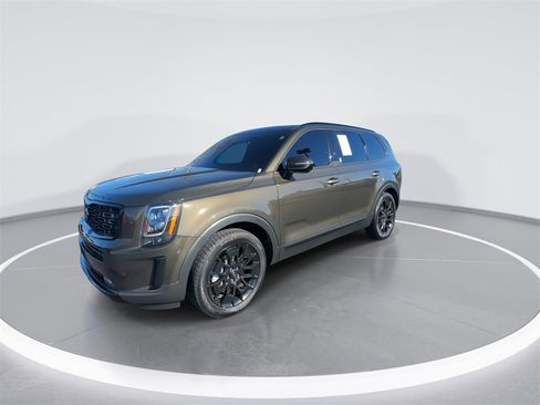 Used 2021 Kia Telluride SX w/ Nightfall Edition Package image 4
