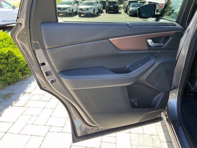 Used 2022 Acura MDX w/ Technology Package AWD/4WD image 24