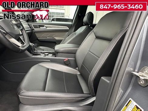 Used 2022 Volkswagen Atlas Cross Sport SE image 11