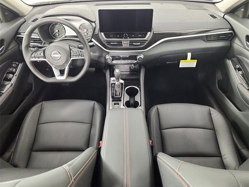 New 2025 Nissan Altima 2.5 SR w/ SR Premium Package image 13