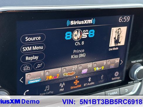 Used 2024 Nissan Rogue SV image 34