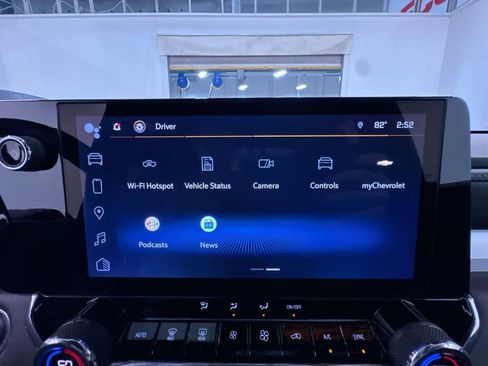 Used 2023 Chevrolet Colorado LT w/ LT Convenience Package RWD image 23