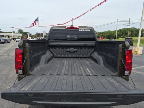 Used 2023 Chevrolet Colorado Trail Boss w/ LPO, Dark Essentials Package AWD/4WD image 9