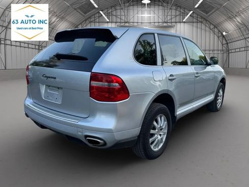 Used 2010 Porsche Cayenne AWD/4WD image 5
