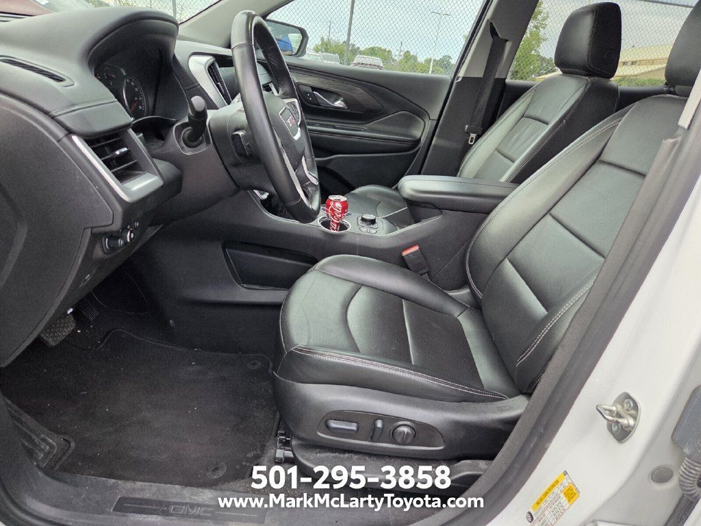 Used 2024 GMC Terrain SLT AWD/4WD image 9