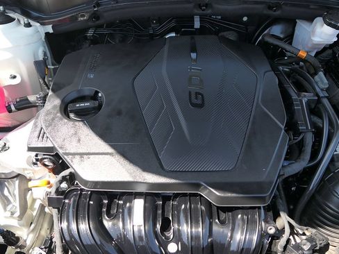 Used 2023 Kia Sportage LX FWD image 25