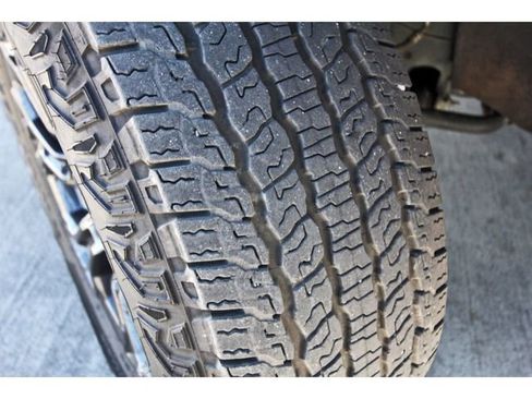 Used 2024 GMC Canyon Elevation w/ Convenience Package image 27