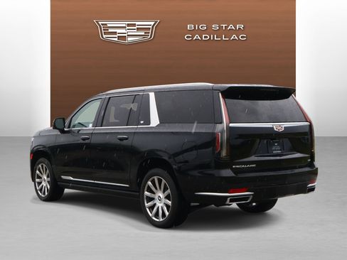 Certified 2024 Cadillac Escalade ESV Premium Luxury Platinum AWD/4WD image 3