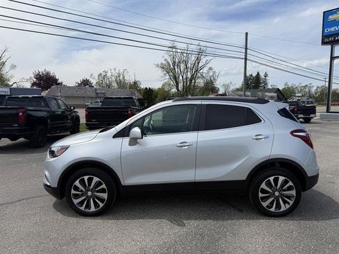 Used 2022 Buick Encore Preferred w/ Safety Package image 3