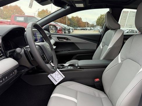 New 2026 Toyota Camry SE image 23