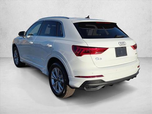 New 2025 Audi Q3 2.0T Premium image 9