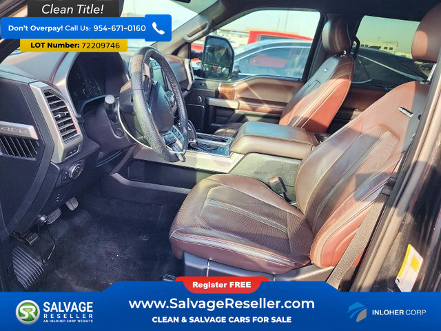 Used 2015 Ford F150 Platinum w/ Equipment Group 701A Luxury AWD/4WD image 9