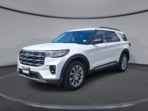 Certified 2025 Ford Explorer Active w/ Active Comfort Package AWD/4WD image 1