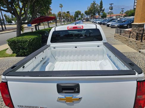 Used 2019 Chevrolet Colorado W/T w/ WT Convenience Package RWD image 23