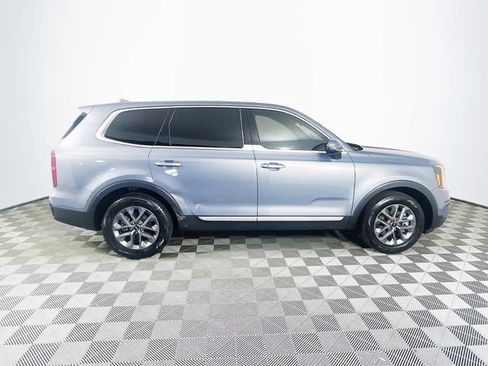 Used 2024 Kia Telluride LX FWD image 9