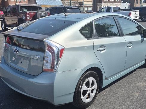 Used 2013 Toyota Prius Two FWD image 5