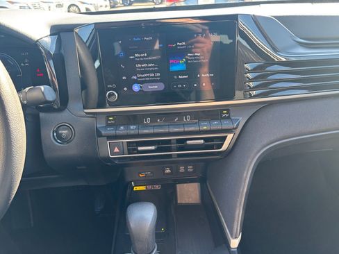 Used 2025 Toyota Camry LE image 17