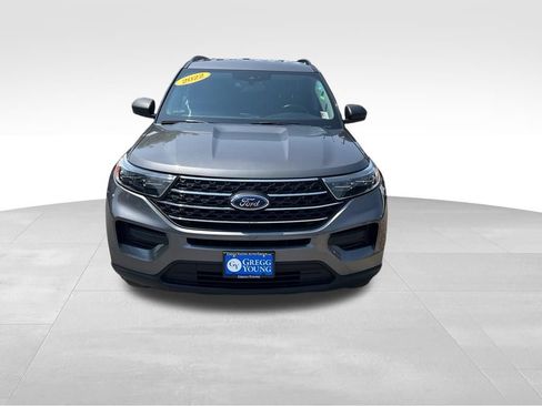 Used 2022 Ford Explorer XLT AWD/4WD image 12