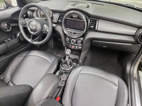 Used 2019 MINI Cooper Convertible w/ Signature Upholstery Package FWD image 33