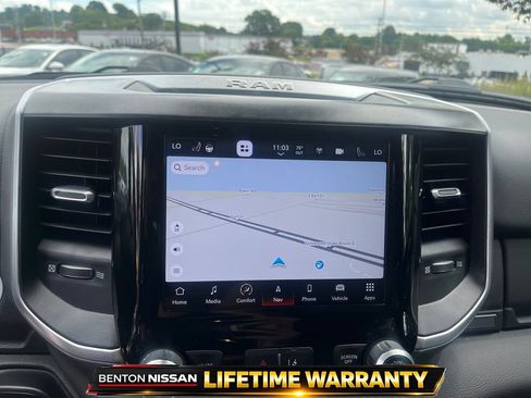 Used 2022 RAM 1500 Big Horn AWD/4WD image 18