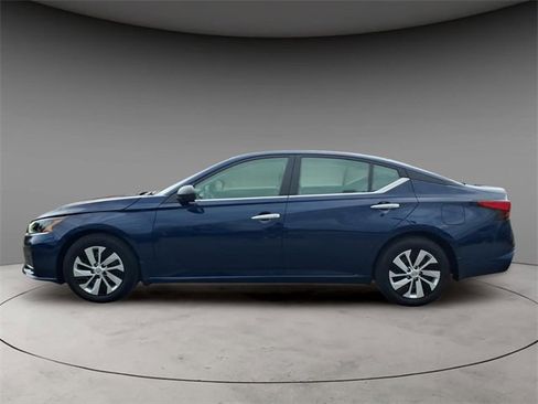 Certified 2024 Nissan Altima 2.5 S image 2