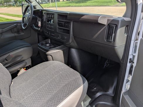 Used 2025 Chevrolet Express 2500 w/ Driver Convenience Package RWD image 14