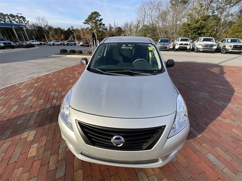 Used 2014 Nissan Versa S Plus image 2