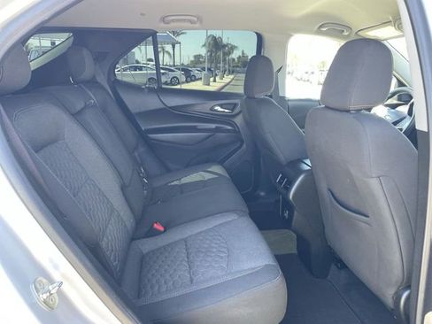 Used 2020 Chevrolet Equinox LT FWD image 26