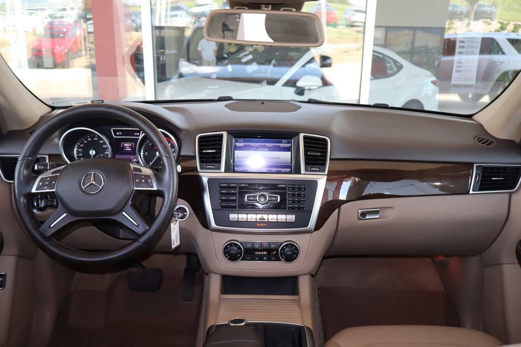 Used 2015 Mercedes-Benz ML 250 BlueTEC 4MATIC image 37