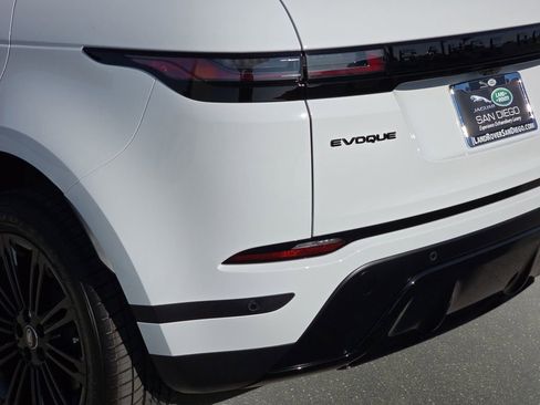 New 2026 Land Rover Range Rover Evoque S image 34