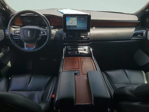 Used 2020 Lincoln Navigator Reserve w/ Equipment Group 208A Reserve AWD/4WD image 11