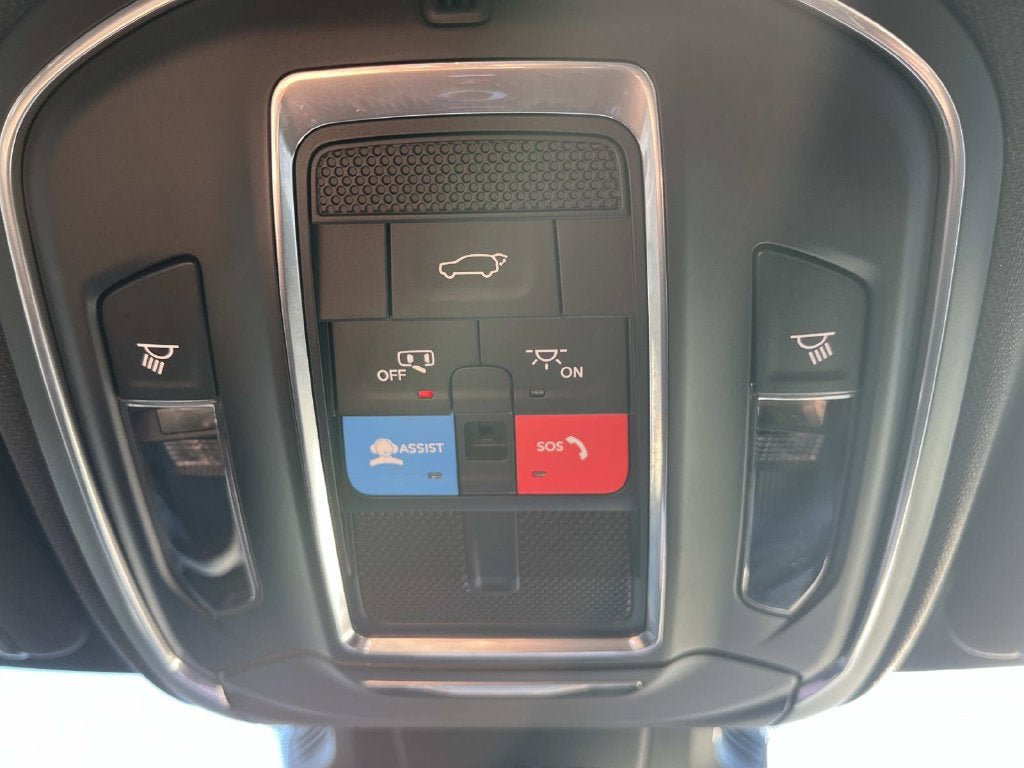 Used 2026 Jeep Cherokee Limited AWD/4WD image 30