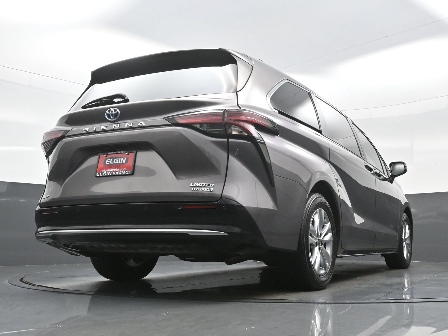 Used 2022 Toyota Sienna Limited AWD/4WD image 33