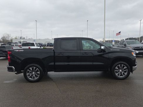 Used 2025 Chevrolet Silverado 1500 LT AWD/4WD image 8