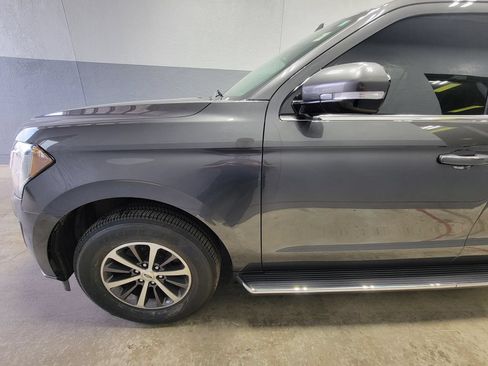 Used 2020 Ford Expedition XLT w/ Equipment Group 202A AWD/4WD image 2