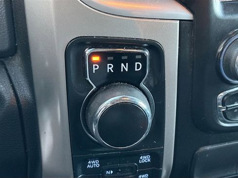 Used 2019 RAM 1500 Big Horn AWD/4WD image 16