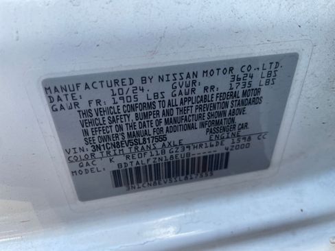 Used 2025 Nissan Versa SV image 28