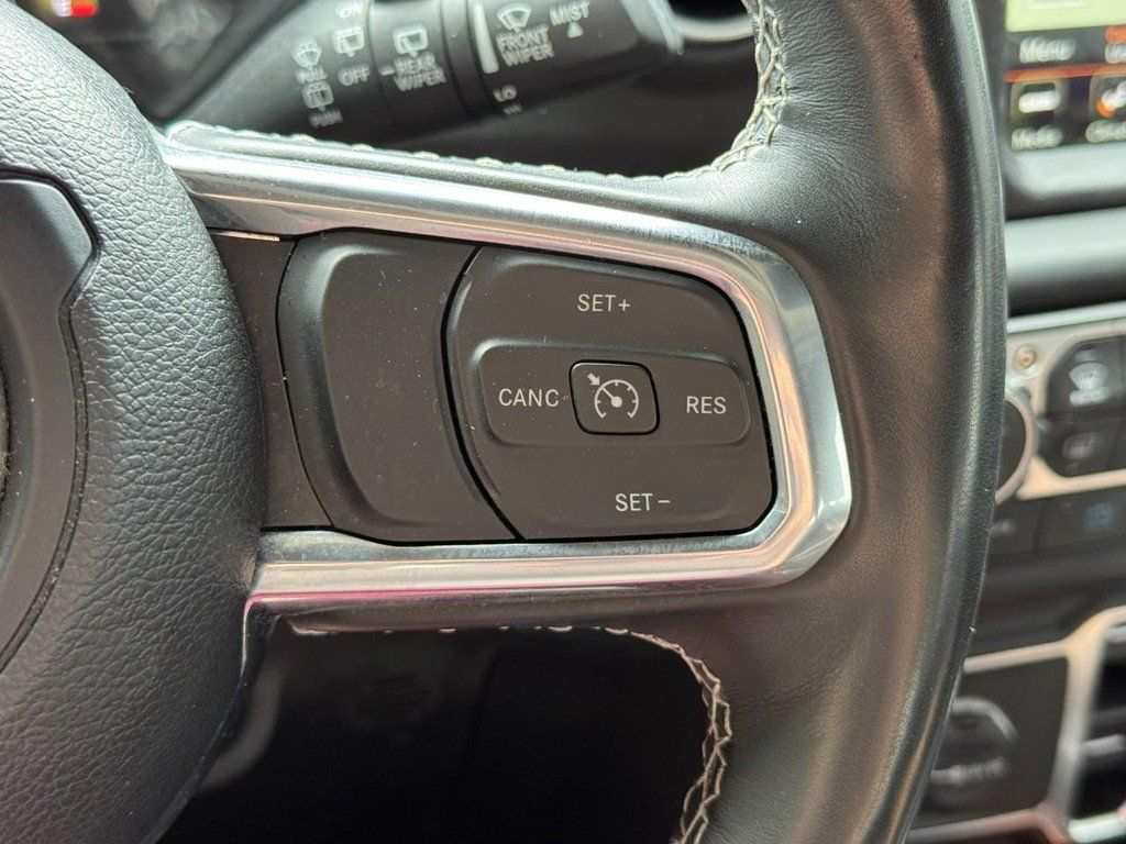 Used 2023 Jeep Wrangler Unlimited Sahara w/ Cold Weather Group AWD/4WD image 20
