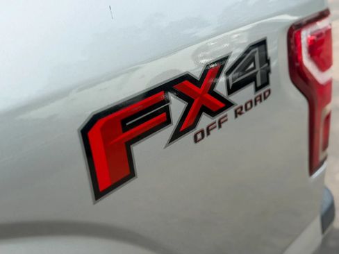 Used 2018 Ford F150 XLT w/ Equipment Group 302A Luxury AWD/4WD image 12