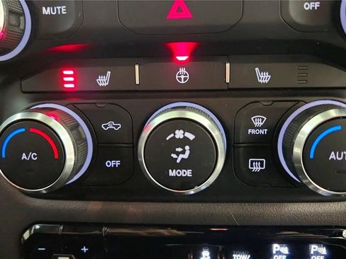 Used 2021 RAM 1500 Big Horn image 30