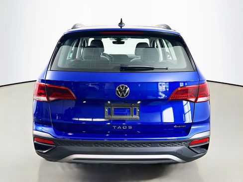 Certified 2024 Volkswagen Taos S AWD/4WD image 8