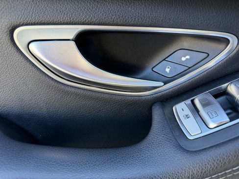 Used 2016 Mercedes-Benz C 300 Sedan w/ Multimedia Package image 11