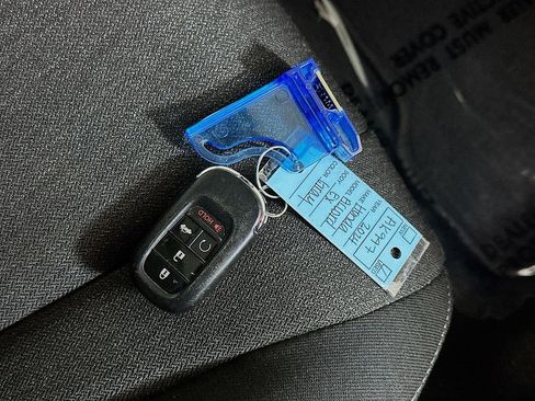 Used 2024 Honda Accord EX image 31