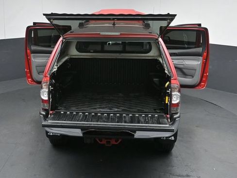 Used 2013 Toyota Tacoma 4x4 Double Cab w/ TRD Off-Road Pkg image 57