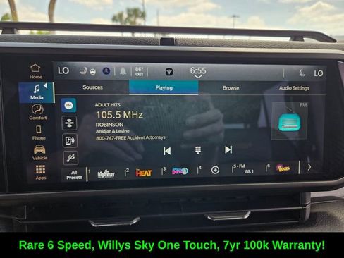 Certified 2025 Jeep Wrangler Willys AWD/4WD image 24